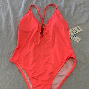 ❄️   NWT EMERALD BAY WOMENS ONE PIECE PLUNGING SWIMSUIT SIZE 10. ❄️